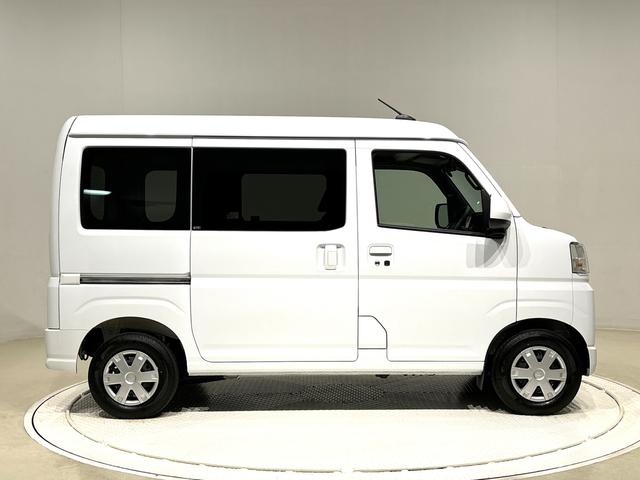 ハイゼットカーゴクルーズ　６．８インチディスプレイオーデイオトップシェイドガラス　コーナーセンサー　オーバーヘッドシェルフ　フロントドアパワーウインドウ　プッシュスタート（広島県）の中古車