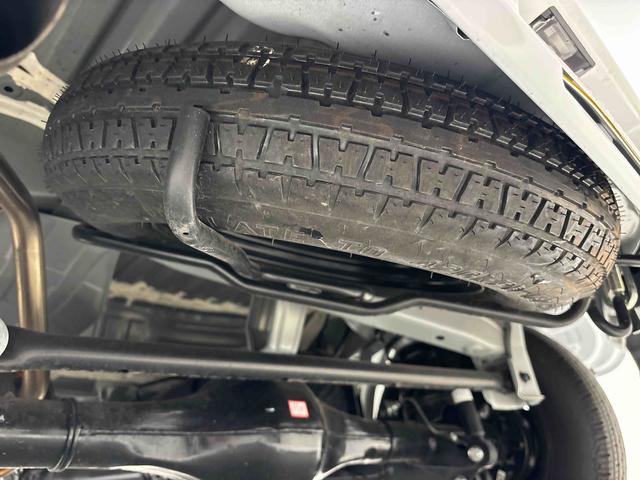 ハイゼットカーゴクルーズ　６．８インチディスプレイオーデイオトップシェイドガラス　コーナーセンサー　オーバーヘッドシェルフ　フロントドアパワーウインドウ　プッシュスタート（広島県）の中古車
