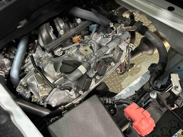ハイゼットカーゴクルーズ　６．８インチディスプレイオーデイオトップシェイドガラス　コーナーセンサー　オーバーヘッドシェルフ　フロントドアパワーウインドウ　プッシュスタート（広島県）の中古車