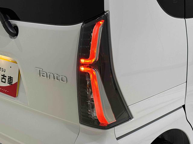 タントカスタムＲＳ　パノラマモニター　両側電動スライドドアＬＥＤオートライト　パワースライドドアウェルカムオープン機能　オート電動格納式ドアミラー　助手席ロングスライド　助手席イージークローザー　アルミホイール　キーフリーシステム（広島県）の中古車