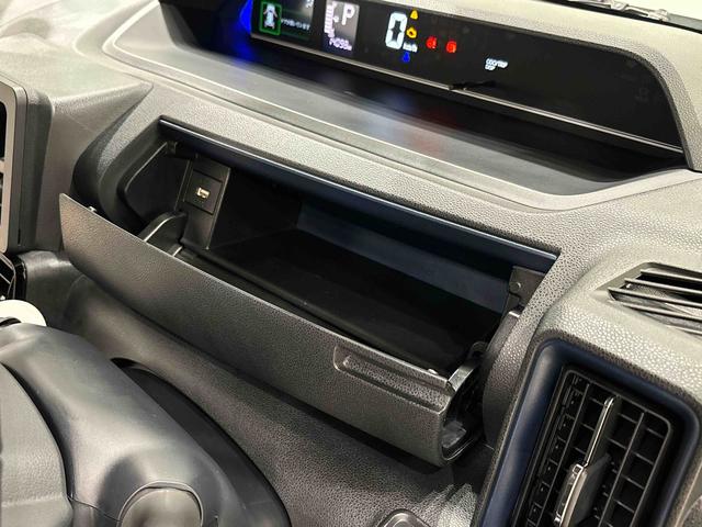 タントカスタムＲＳ　電動パーキングブレーキＬＥＤオートライト　パワースライドドアウェルカムオープン機能　電動パーキングブレーキ　運転席助手席シートヒーター　アルミホイール　キーフリーシステム　　オート電動格納式ドアミラー（広島県）の中古車