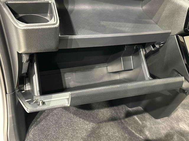 タントカスタムＲＳ　電動パーキングブレーキＬＥＤオートライト　パワースライドドアウェルカムオープン機能　電動パーキングブレーキ　運転席助手席シートヒーター　アルミホイール　キーフリーシステム　　オート電動格納式ドアミラー（広島県）の中古車