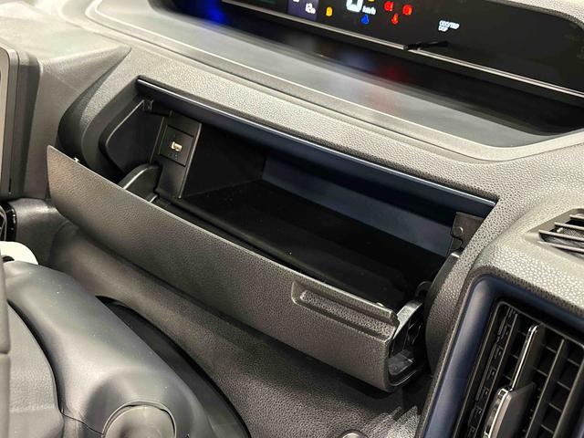 タントカスタムＲＳ　パノラマモニター対応ＬＥＤオートライト　パワースライドドアウェルカムオープン機能　電動パーキングブレーキ　運転席助手席シートヒーター　アルミホイール　キーフリーシステム　　オート電動格納式ドアミラー（広島県）の中古車