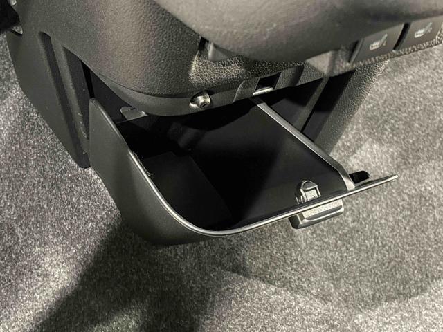 ムーヴキャンバスセオリーＧ　バックカメラ　電動パーキングブレーキＬＥＤオートライト・フォグランプ　電動パーキングブレーキ　プッシュボタンスタート　セキュリティアラーム　バックカメラ　両側パワースライドドアウエルカムオープン機能　オート電動格納式ドアミラー（広島県）の中古車