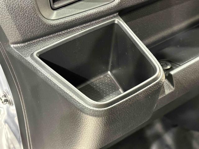ハイゼットカーゴＤＸ　ＦＭ／ＡＭチューナー　コーナーセンサー　オートライトコーナーセンサー　オーバーヘッドシェルフ　フロントドアパワーウインドウ　キーレスエントリー　ＡＭ／ＦＭラジオ　テンパータイヤ　スチールホイール（広島県）の中古車