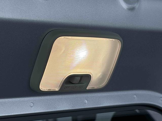 ハイゼットカーゴＤＸ　ＦＭ／ＡＭチューナー　コーナーセンサー　オートライトコーナーセンサー　オーバーヘッドシェルフ　フロントドアパワーウインドウ　キーレスエントリー　ＡＭ／ＦＭラジオ　テンパータイヤ　スチールホイール（広島県）の中古車