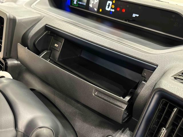 タントカスタムＲＳ　バックカメラ　電動パーキングブレーキＬＥＤヘッドランプ＆フォグランプ　ミラクルオープンドア　キーフリーシステム　オート電動格納ドアミラー　両側電動スライドドア　ＳＲＳサイドエアバッグ＆カーテンシールドエアバッグ　フロントシートヒーター（広島県）の中古車