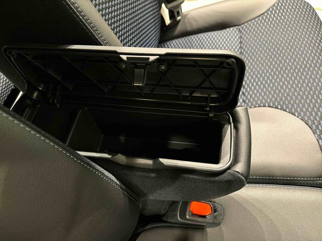タントカスタムＲＳ　バックカメラ　電動パーキングブレーキＬＥＤヘッドランプ＆フォグランプ　ミラクルオープンドア　キーフリーシステム　オート電動格納ドアミラー　両側電動スライドドア　ＳＲＳサイドエアバッグ＆カーテンシールドエアバッグ　フロントシートヒーター（広島県）の中古車