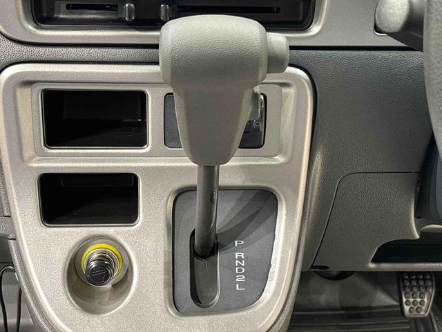 ハイゼットカーゴデッキバンＧＬＬＥＤヘッドランプ　電動格納式カラードドアミラー　トップシェイドガラス　荷室ＬＥＤランプ　　乗降グリップ　１２インチフルホイールキャップ　コーナーセンサー　キーレスエントリー　テンパータイヤ（広島県）の中古車
