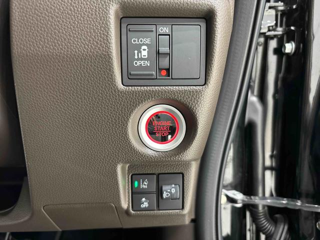 Ｎ−ＢＯＸＬ　バックモニター　ディスプレイオーディオ　　オートライトＬＥＤオートライト　　運転席シートヒーター　　フルホイールキャツプ　キーフリーシステム　　オート電動格納式ドアミラー		オートライト（広島県）の中古車