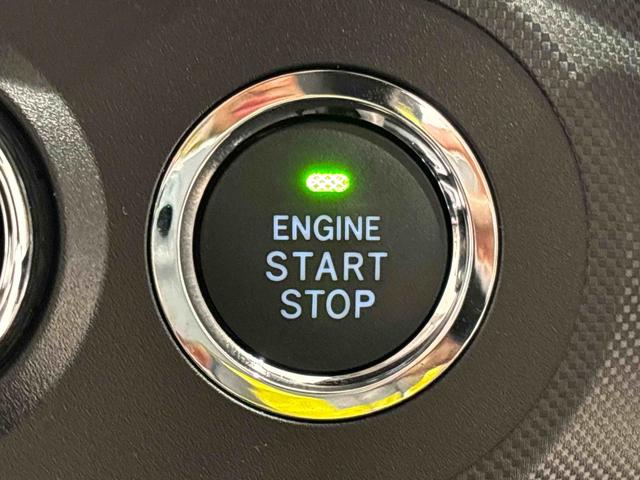 ロッキープレミアムＧ　運転席・助手席シートヒーター　キーフリーパノラマモニター対応純正ナビ装着用アップグレードパック　本革巻ステアリングホイール　本革巻シフトノブ　ＬＥＤフットイルミネーション　フルＬＥＤヘッドランプ　電動パーキングブレーキブレーキ（広島県）の中古車