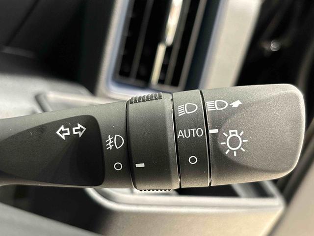 タントカスタムＲＳ　バックカメラ　電動パーキングブレーキＬＥＤオートライト　パワースライドドアウェルカムオープン機能　運転席助手席シートヒーター　アルミホイール　キーフリーシステム　　オート電動格納式ドアミラー（広島県）の中古車