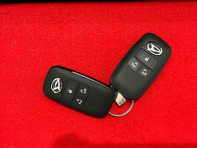 タントカスタムＲＳ　バックカメラ　電動パーキングブレーキＬＥＤオートライト　パワースライドドアウェルカムオープン機能　運転席助手席シートヒーター　アルミホイール　キーフリーシステム　　オート電動格納式ドアミラー（広島県）の中古車