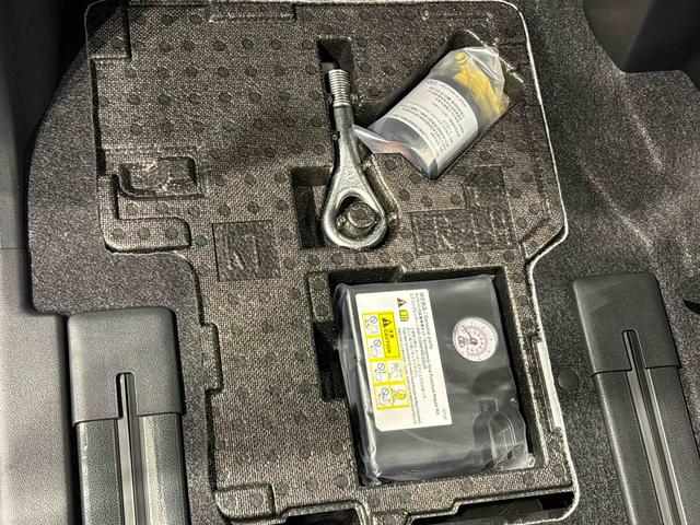 タントカスタムＲＳ　　両側パワースライドドア　ＬＥＤヘッドライトＬＥＤオートライト　パワースライドドアウェルカムオープン機能　オート電動格納式ドアミラー　助手席ロングスライド　助手席イージークローザー　アルミホイール　キーフリーシステム（広島県）の中古車