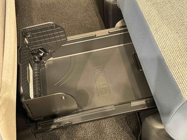 ムーヴキャンバスストライプスＧターボ　電動パーキングブレーキＬＥＤオートライト・フォグランプ　電動パーキングブレーキ　プッシュボタンスタート　セキュリティアラーム　バックカメラ　両側パワースライドドアウエルカムオープン機能　オート電動格納式ドアミラー（広島県）の中古車