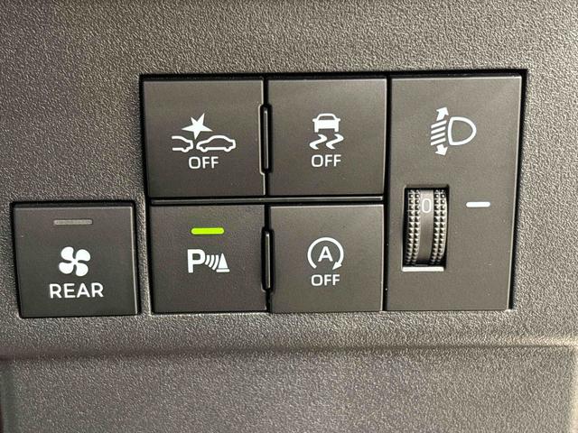ハイゼットカーゴＤＸ　ハロゲンヘッドランプ　ＡＭ・ＦＭラジオ　　キーレス荷室ランプ　コーナーセンサー　テンパータイヤ　衝突警報機能　衝突回避支援ブレーキ　車線逸脱警報機能　オートハイビーム　標識認識機能　誤発進抑制制御機能　先行車発進お知らせ機能　リヤーヒーター（広島県）の中古車