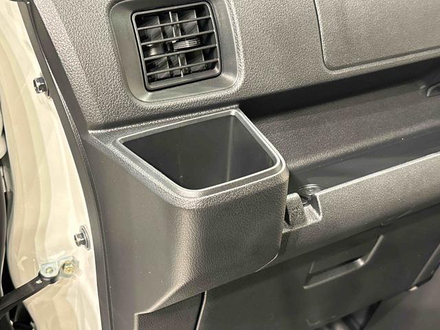 ハイゼットカーゴＤＸ　ハロゲンヘッドランプ　ＡＭ・ＦＭラジオ　　キーレス荷室ランプ　コーナーセンサー　テンパータイヤ　衝突警報機能　衝突回避支援ブレーキ　車線逸脱警報機能　オートハイビーム　標識認識機能　誤発進抑制制御機能　先行車発進お知らせ機能　リヤーヒーター（広島県）の中古車