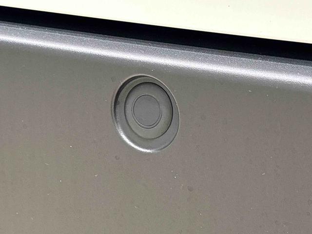 ハイゼットカーゴＤＸ　ハロゲンヘッドランプ　ＡＭ・ＦＭラジオ　　キーレス荷室ランプ　コーナーセンサー　テンパータイヤ　衝突警報機能　衝突回避支援ブレーキ　車線逸脱警報機能　オートハイビーム　標識認識機能　誤発進抑制制御機能　先行車発進お知らせ機能　リヤーヒーター（広島県）の中古車