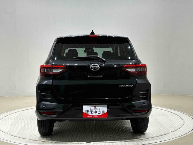 ロッキープレミアムＧＬＥＤヘッドランプ・フォグランプ　全車速追従機能付アダプティブクルーズコントロール　レーンキープコントロール　１７インチアルミホイール　シートヒーター　プッシュボタンスタート（広島県）の中古車