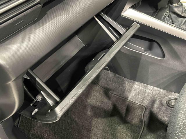 ロッキープレミアムＧＬＥＤヘッドランプ・フォグランプ　全車速追従機能付アダプティブクルーズコントロール　レーンキープコントロール　１７インチアルミホイール　シートヒーター　プッシュボタンスタート（広島県）の中古車