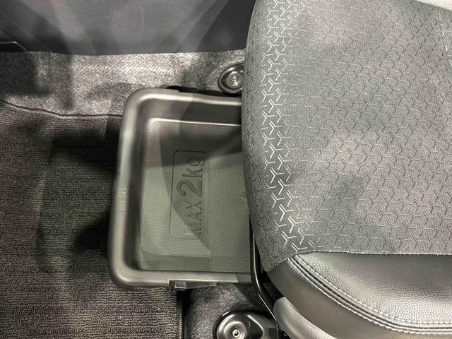 ロッキープレミアムＧＬＥＤヘッドランプ・フォグランプ　全車速追従機能付アダプティブクルーズコントロール　レーンキープコントロール　１７インチアルミホイール　シートヒーター　プッシュボタンスタート（広島県）の中古車