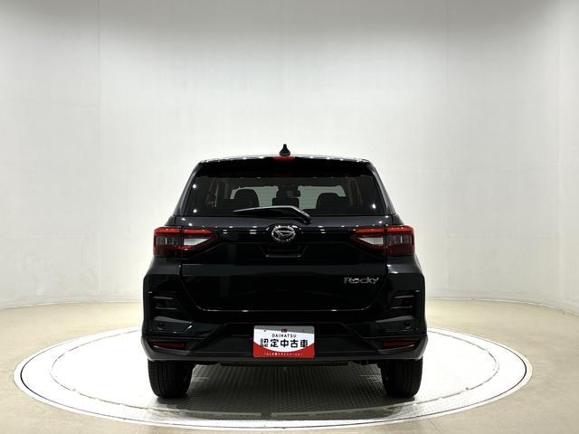 ロッキープレミアムＧ　電動パーキングブレーキ　ブレーキホールドＬＥＤヘッドランプ・フォグランプ　全車速追従機能付アダプティブクルーズコントロール　レーンキープコントロール　ブラインドスポットモニター　１７インチアルミホイール　シートヒーター（広島県）の中古車