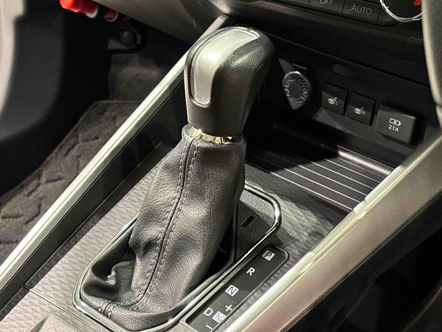 ロッキープレミアムＧ　電動パーキングブレーキ　ブレーキホールドＬＥＤヘッドランプ・フォグランプ　全車速追従機能付アダプティブクルーズコントロール　レーンキープコントロール　ブラインドスポットモニター　１７インチアルミホイール　シートヒーター（広島県）の中古車