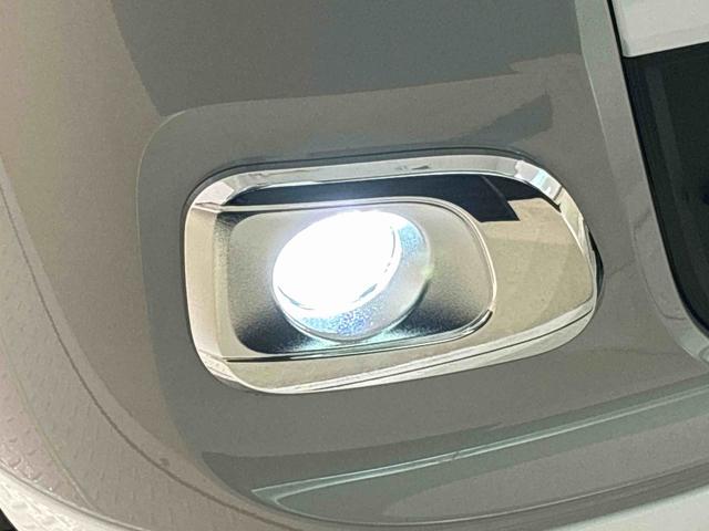 ムーヴキャンバスストライプスＧ　バックカメラ　両側シートヒーターＬＥＤオートライト・フォグランプ　電動パーキングブレーキ　プッシュボタンスタート　セキュリティアラーム　バックカメラ　両側パワースライドドアウエルカムオープン機能　オート電動格納式ドアミラー（広島県）の中古車