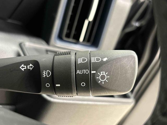 タントカスタムＲＳＬＥＤオートライト　パワースライドドアウェルカムオープン機能　電動パーキングブレーキ　運転席助手席シートヒーター　アルミホイール　キーフリーシステム　　オート電動格納式ドアミラー（広島県）の中古車