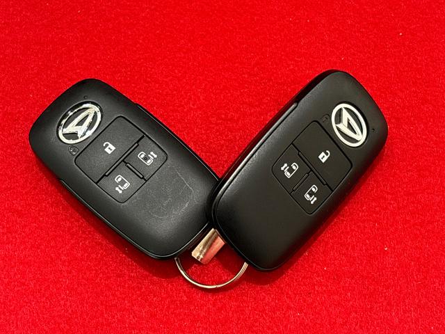 トールカスタムＧ　ターボ　クルーズコントロール　バックカメラ付きＬＥＤヘッドランプ・フォグランプ　　１５インチアルミホイール　オートライト　プッシュボタンスタート　クルーズコントロール　　コーナーセンサー　パワースライドドア　キーフリーシステム（広島県）の中古車
