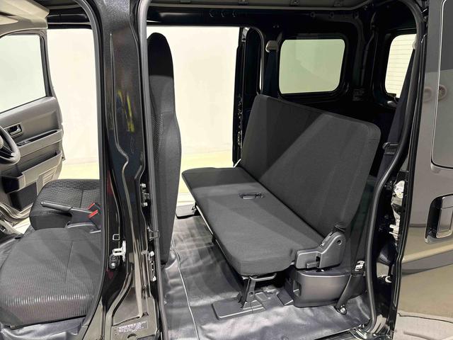 ハイゼットカーゴＤＸ　２ＷＤ　ＣＶＴ　コーナーセンサー　　キーレスエントリーキーレスエントリー　マニュアルエアコン　運転席・助手席パワーウインドウ　オートライト　ハンド式サイドブレーキ　ハロゲンヘッドライト　アイドリングストップ機能　　　テンパータイヤ（広島県）の中古車