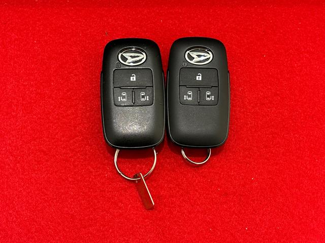 トールカスタムＧ　ターボ　全車速追従機能付ＡＣＣ　キーフリーバックカメラ　ステアリングスイッチ　両側電動スライドドア　電動パーキングブレーキブレーキ　オートブレーキホールド機能　オートライト　運転席シートリフター　チルトステアリング　ＬＥＤヘッドランプ（広島県）の中古車