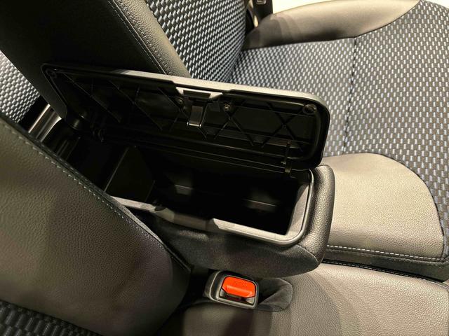 タントカスタムＲＳ　バックカメラ　電動パーキングブレーキＬＥＤオートライト　パワースライドドアウェルカムオープン機能　電動パーキングブレーキ　運転席助手席シートヒーター　アルミホイール　キーフリーシステム　　オート電動格納式ドアミラー（広島県）の中古車
