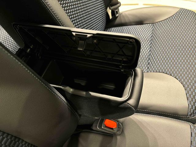 タントカスタムＲＳ　パノラマカメラ　コーナーセンサ　電子パーキングオートライト　アダプティブドライビングビーム　ＬＥＤヘッドライト　ＬＥＤフォグランプ　両側電動スライドドア　電子パーキング　コーナーセンサー　パノラマモニター対応　衝突回避支援システム搭載（広島県）の中古車
