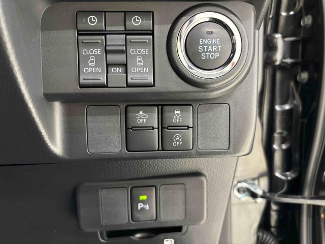 トールカスタムＧ　電動パーキングブレーキ　オートクルーズ純正ナビ装着用アップグレードパック　両側電動スライドドア　オートライト　運転席シートリフター　チルトステアリング　格納式リヤドアサンシェード　オートブレーキホールド機能　ＬＥＤヘッドランプ（広島県）の中古車