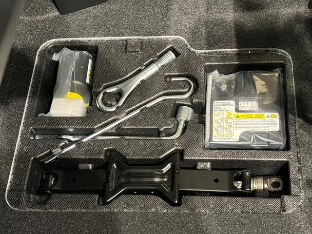 トールカスタムＧ　バックカメラ　クルーズコントロールＬＥＤヘッドランプ・フォグランプ　　アルミホイール　オートライト　プッシュボタンスタート　クルーズコントロール　　コーナーセンサー　パワースライドドア　キーフリーシステム（広島県）の中古車