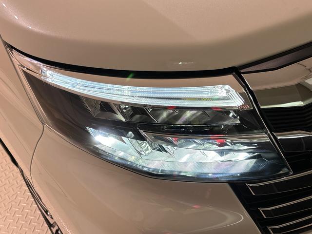 トールカスタムＧ　バックカメラ　クルーズコントロールＬＥＤヘッドランプ・フォグランプ　　アルミホイール　オートライト　プッシュボタンスタート　クルーズコントロール　　コーナーセンサー　パワースライドドア　キーフリーシステム（広島県）の中古車
