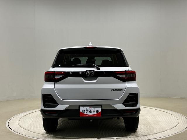 ロッキープレミアムＧＬＥＤヘッドランプ・フォグランプ　全車速追従機能付アダプティブクルーズコントロール　レーンキープコントロール　１７インチアルミホイール　シートヒーター　プッシュボタンスタート（広島県）の中古車