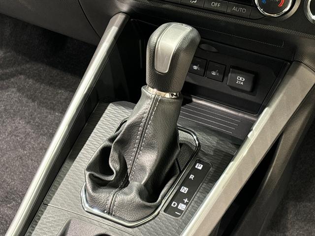ロッキープレミアムＧＬＥＤヘッドランプ・フォグランプ　全車速追従機能付アダプティブクルーズコントロール　レーンキープコントロール　１７インチアルミホイール　シートヒーター　プッシュボタンスタート（広島県）の中古車
