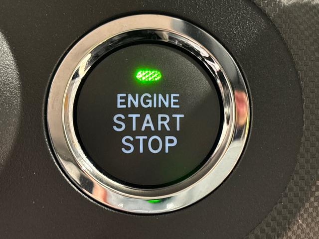 ロッキープレミアムＧＬＥＤヘッドランプ・フォグランプ　全車速追従機能付アダプティブクルーズコントロール　レーンキープコントロール　１７インチアルミホイール　シートヒーター　プッシュボタンスタート（広島県）の中古車