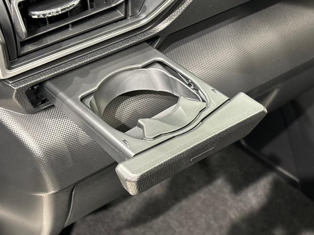 ロッキープレミアムＧＬＥＤヘッドランプ・フォグランプ　全車速追従機能付アダプティブクルーズコントロール　レーンキープコントロール　１７インチアルミホイール　シートヒーター　プッシュボタンスタート（広島県）の中古車