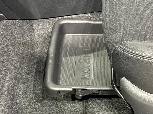 ロッキープレミアムＧＬＥＤヘッドランプ・フォグランプ　全車速追従機能付アダプティブクルーズコントロール　レーンキープコントロール　１７インチアルミホイール　シートヒーター　プッシュボタンスタート（広島県）の中古車