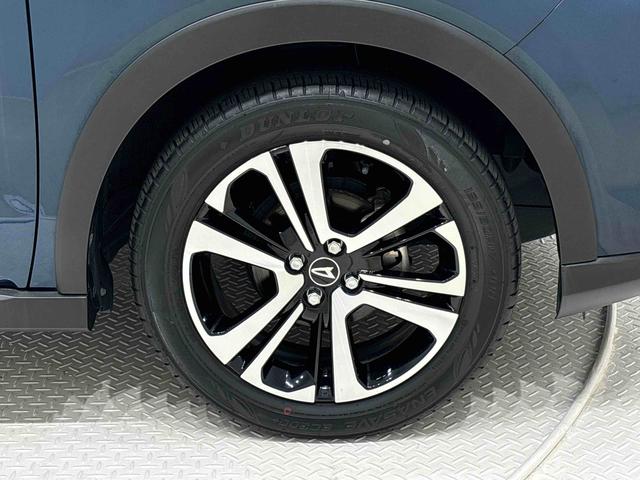 ロッキープレミアムＧＬＥＤヘッドランプ・フォグランプ　全車速追従機能付アダプティブクルーズコントロール　レーンキープコントロール　　１７インチアルミホイール　シートヒーター（広島県）の中古車