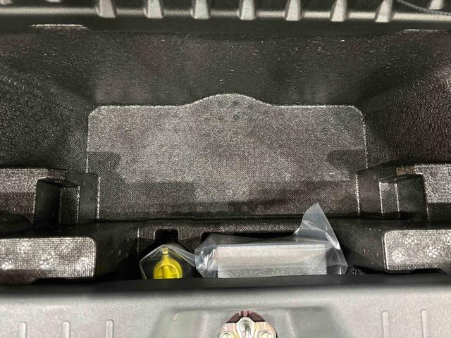 ムーヴＸリミテッドII　ＳＡIII　バックカメラ　オートエアコン運転席シートヒーター　アルミホイール　オートライト　プッシュボタンスタート　セキュリティアラーム　キーフリーシステム　オート電動格納式ドアミラー　シートリフター（広島県）の中古車