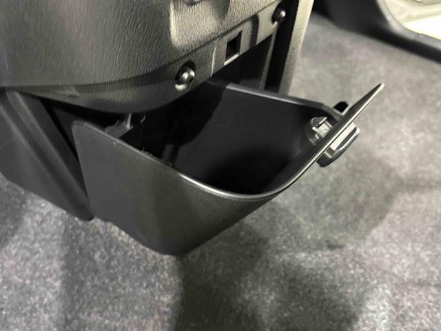 ムーヴキャンバスストライプスＧ　バックカメラ　電動パーキングブレーキＬＥＤオートライト・フォグランプ　電動パーキングブレーキ　プッシュボタンスタート　セキュリティアラーム　バックカメラ　両側パワースライドドアウエルカムオープン機能　オート電動格納式ドアミラー（広島県）の中古車