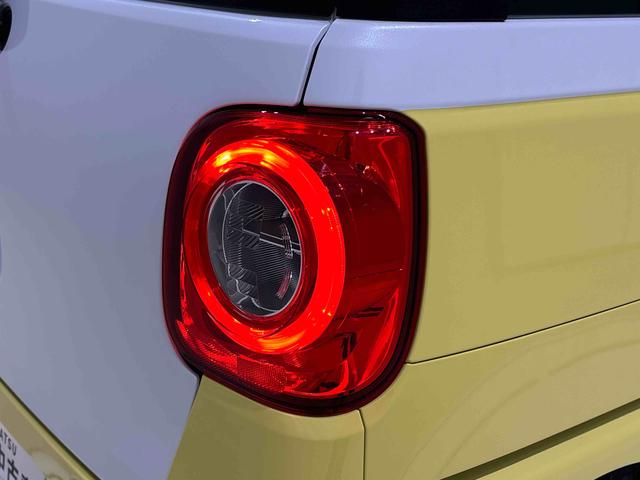 ムーヴキャンバスストライプスＧ　バックカメラ　電動パーキングブレーキＬＥＤオートライト・フォグランプ　電動パーキングブレーキ　プッシュボタンスタート　セキュリティアラーム　バックカメラ　両側パワースライドドアウエルカムオープン機能　オート電動格納式ドアミラー（広島県）の中古車