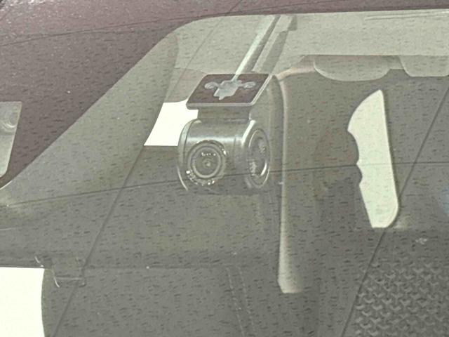 ロッキープレミアムＧ　ナビ　バックカメラ　ドライブレコーダー　ＥＴＣＬＥＤヘッドランプ・フォグランプ　全車速追従機能付アダプティブクルーズコントロール　レーンキープコントロール　ブラインドスポットモニター　１７インチアルミホイール　シートヒーター（広島県）の中古車