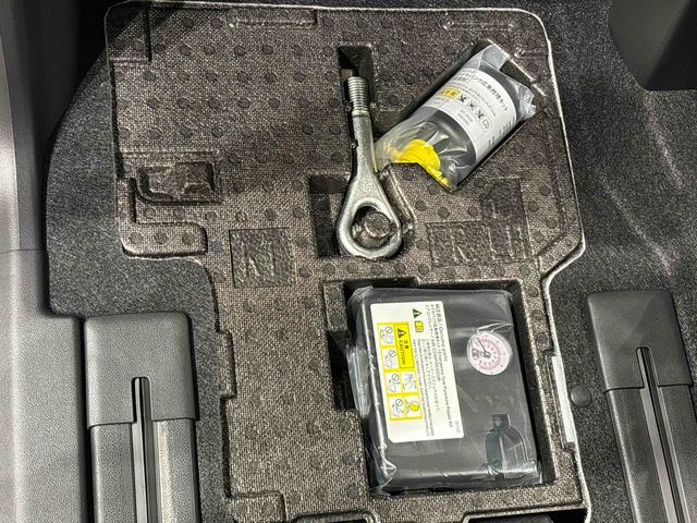タントファンクロスターボ純正ナビ装着用アップグレードパック　両側電動スライドドア　運転席・助手席シートヒーター　運転席シートリフター　チルトステアリング　電動パーキングブレーキブレーキ　本革巻ステアリングホイール　キーフリー（広島県）の中古車