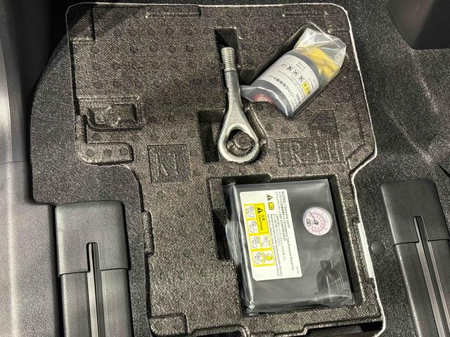 タントカスタムＲＳＬＥＤオートライト　パワースライドドアウェルカムオープン機能　電動パーキングブレーキ　運転席助手席シートヒーター　アルミホイール　キーフリーシステム　　オート電動格納式ドアミラー（広島県）の中古車