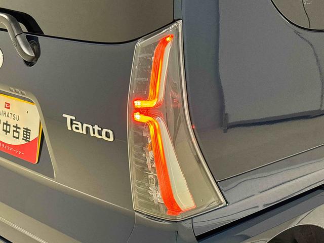 タントカスタムＲＳＬＥＤオートライト　パワースライドドアウェルカムオープン機能　電動パーキングブレーキ　運転席助手席シートヒーター　アルミホイール　キーフリーシステム　　オート電動格納式ドアミラー（広島県）の中古車